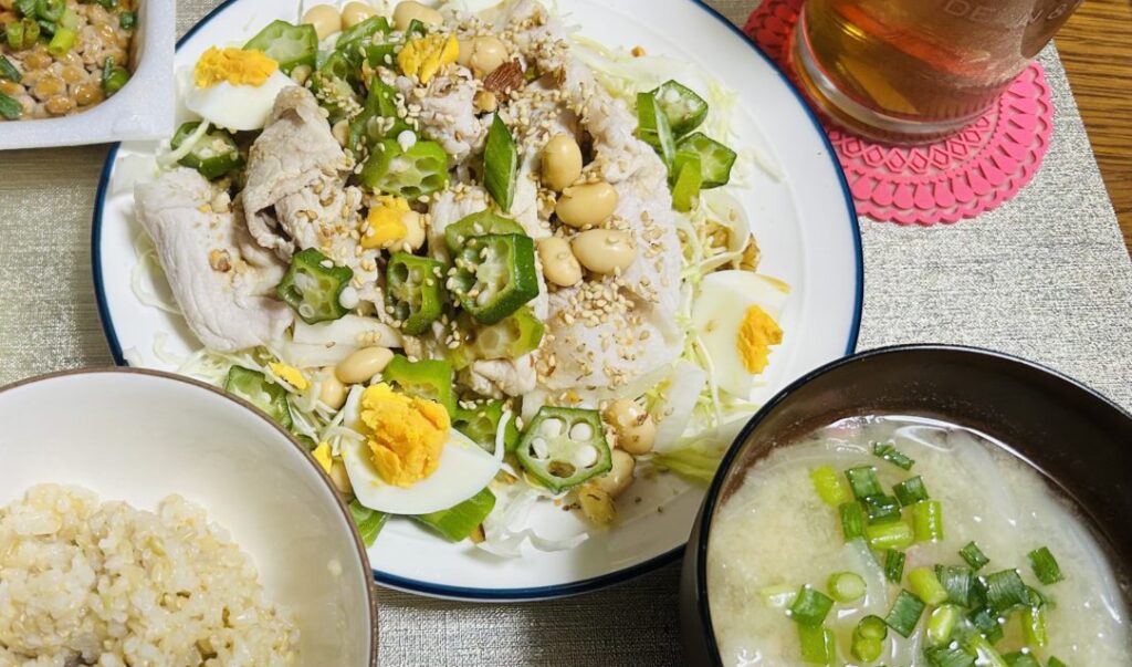 野菜摂取を意識した冷しゃぶサラダ