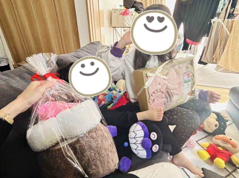 友人の子供二人と妊娠祝いのプレゼント
