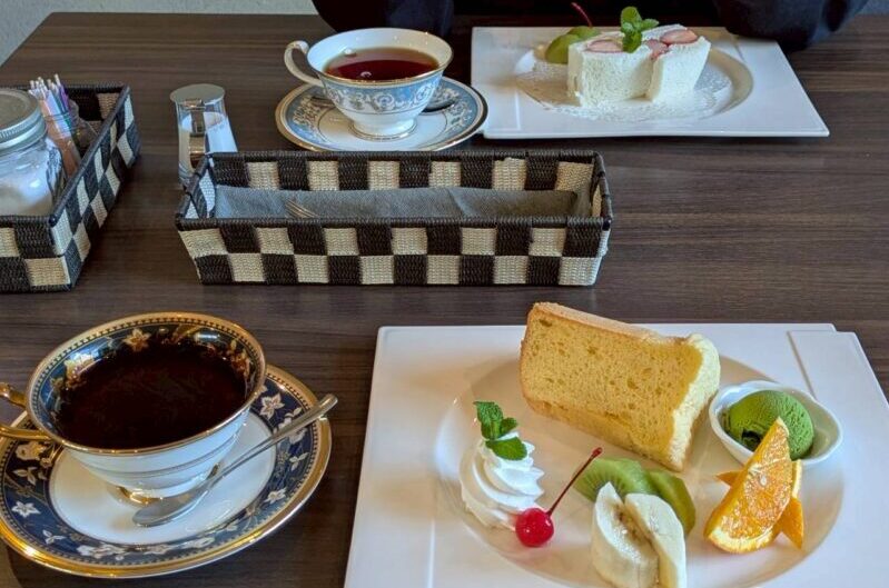 香川の喫茶店で食べた、フルーツサンドとシフォンケーキ