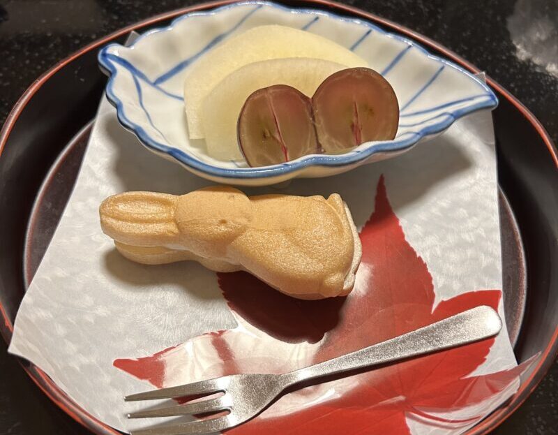 コース料理の締めはアイス最中